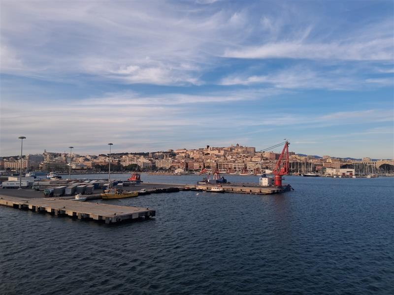 Sardegna: Bellezza svenduta, sardi esclusi