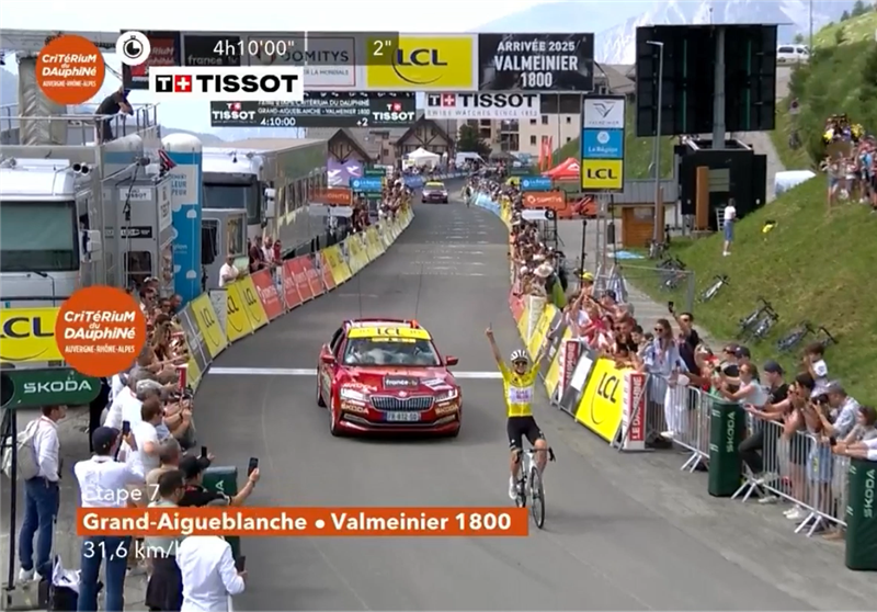 Valmeinier celebra Pogacar, Bardet brilla alla penultima giornata