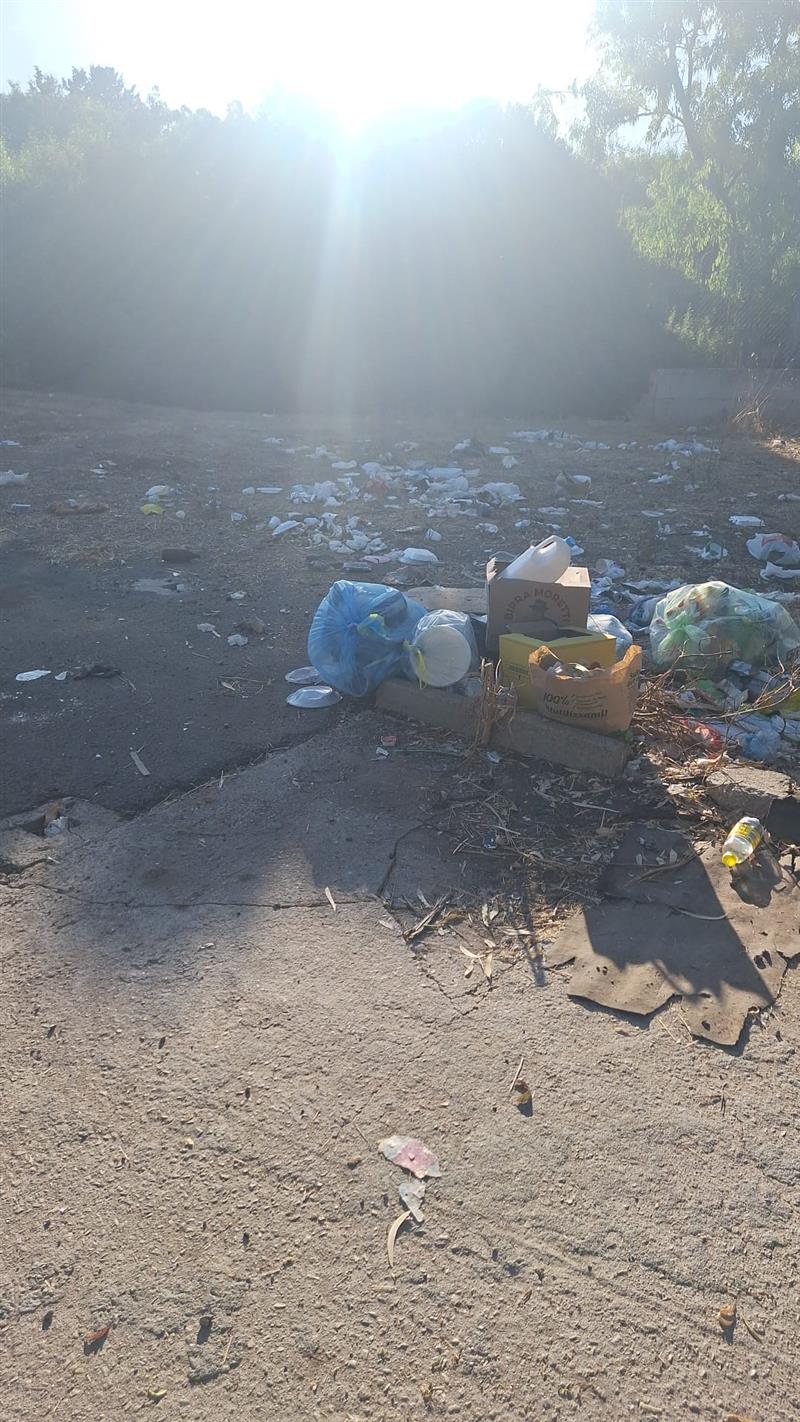 Alghero, rifiuti ovunque. Boette (Lega): «Discariche al posto dei cassonetti»