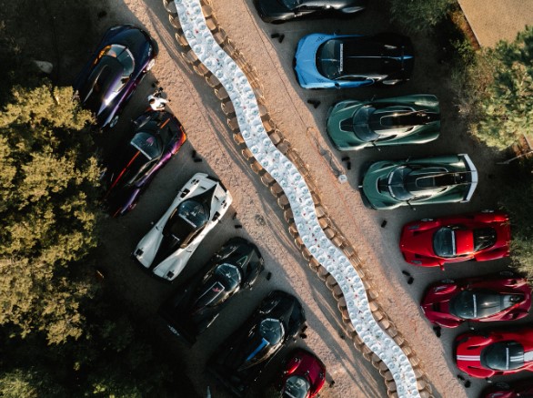 Costa Smeralda, il Supercar Owners Circle trasforma la Sardegna in una passerella di motori e lusso
