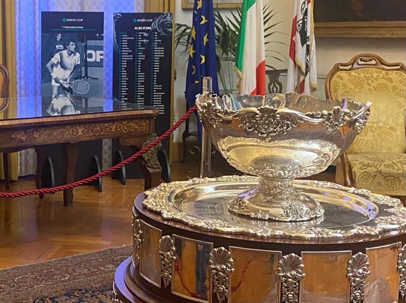 La Coppa Davis in mostra a Palazzo Bacaredda a Cagliari prima di