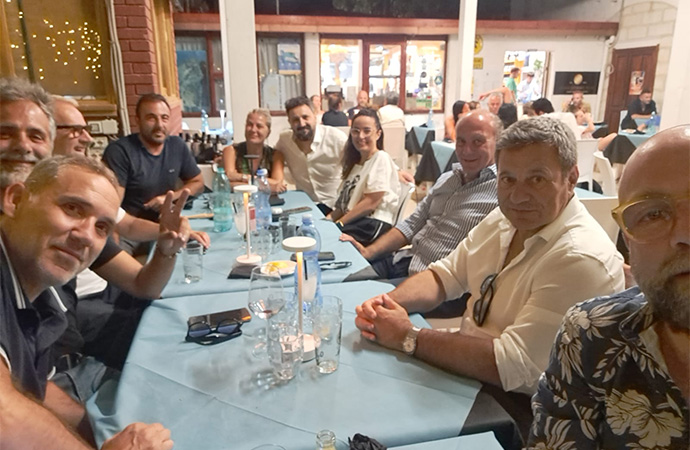 Alghero, “pizzata” con tranci di maggioranza: prove di forza o antipasto di crisi?