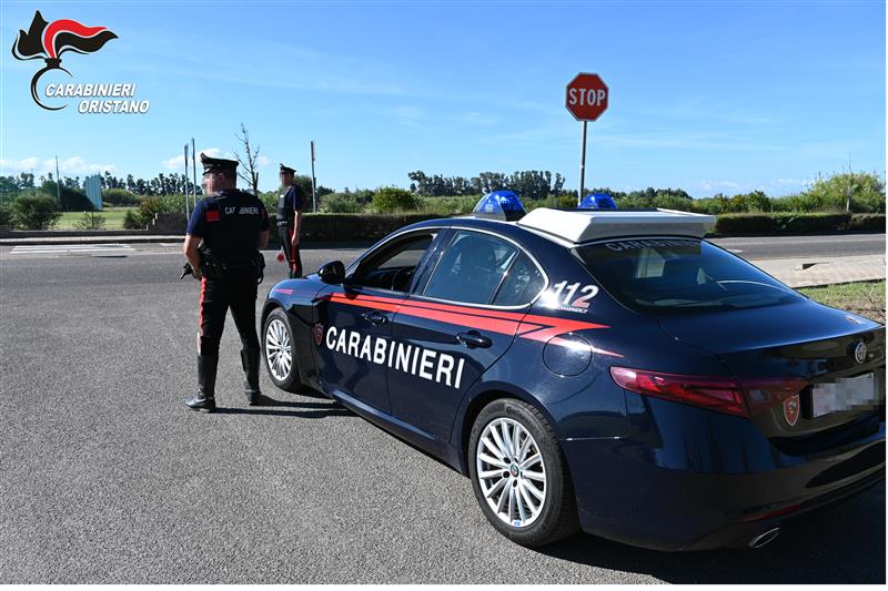 Distributore automatico forzato in un’attività nell’Oristanese: arrestato un minorenne