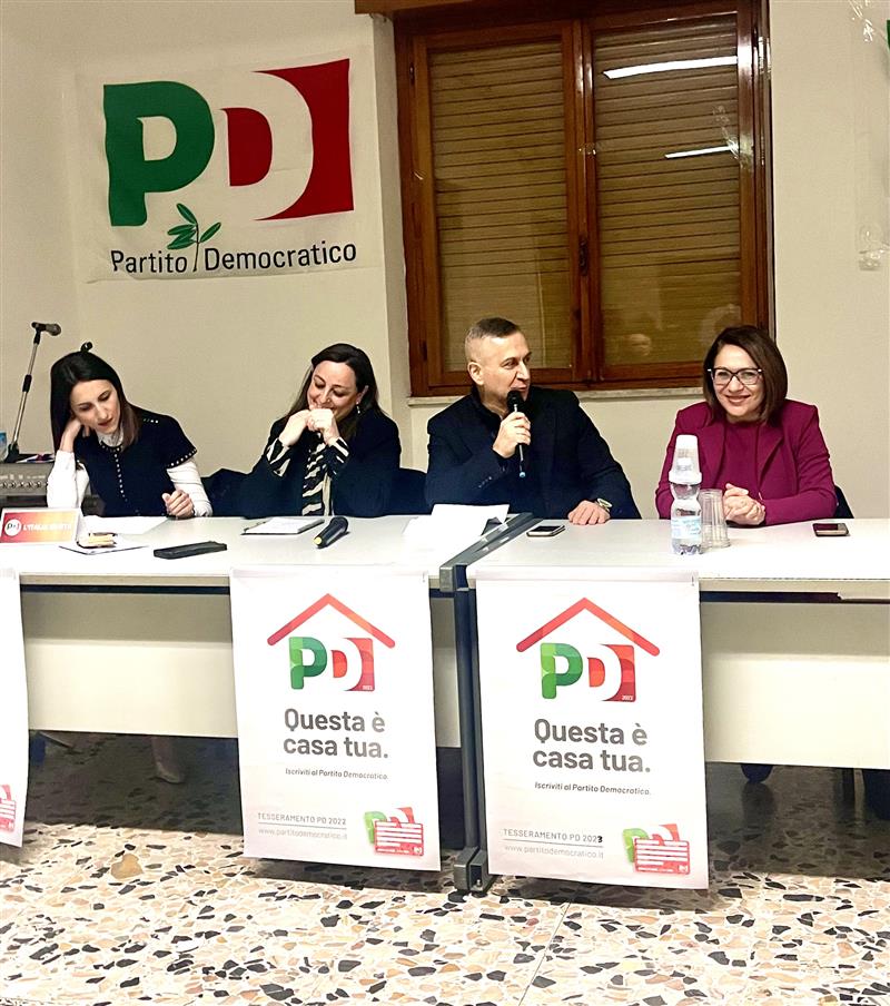 Nuoro, addio agli eventi isolati: nasce il "tavolo permanente" della cultura. Demurtas: «Basta interventi residuali»