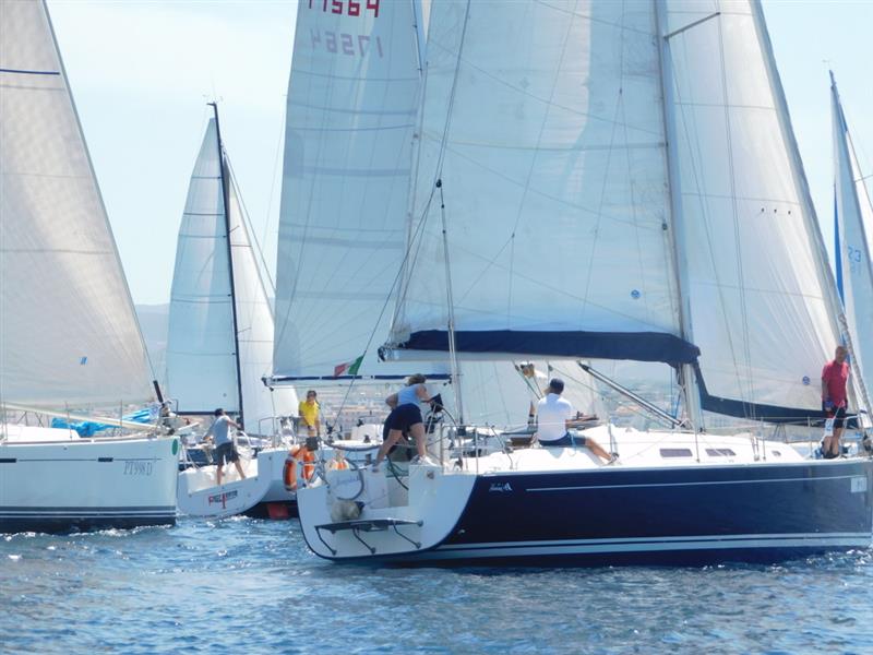 Domenica 20 barche in acqua per il Trofeo Nuova Capolino - prima prova del Campionato Vento de l’Alguer
