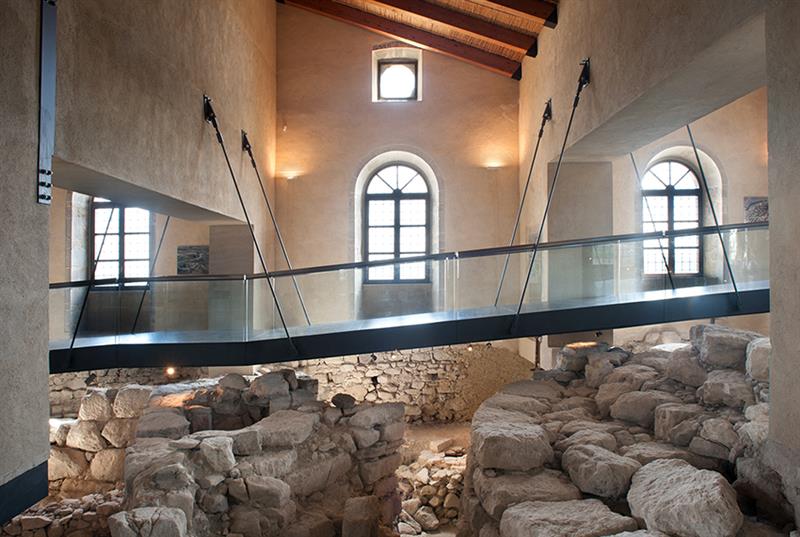 Barumini, scoperta eccezionale a Casa Zapata: nuovi reperti riscrivono la storia del nuraghe