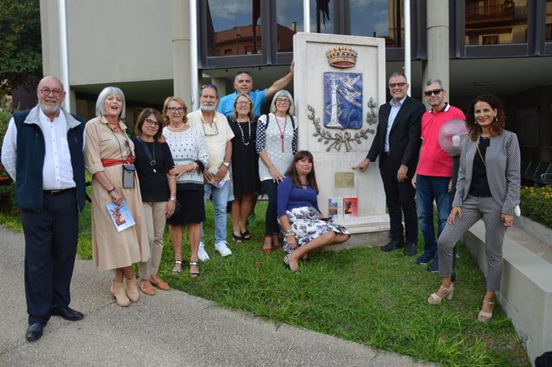 Antologie poetiche 'Versi di Sardegna': Un viaggio emozionale tra poesia e tradizione a Selargius