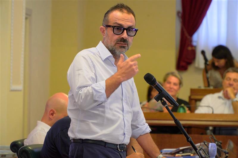 Sanità algherese, due visioni che si fronteggiano dopo l’annuncio sul blocco operatorio