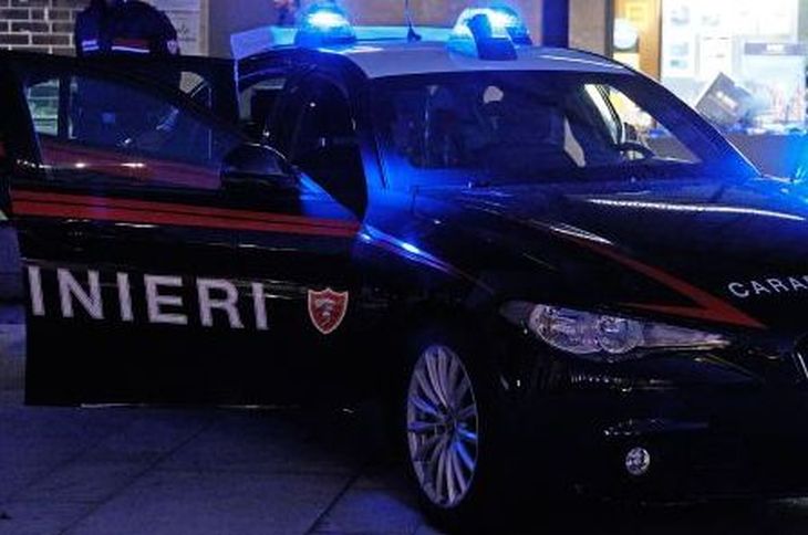 Sestu, tamponamento sulla 131 degenera in lite: carabiniere ferito durante l’intervento