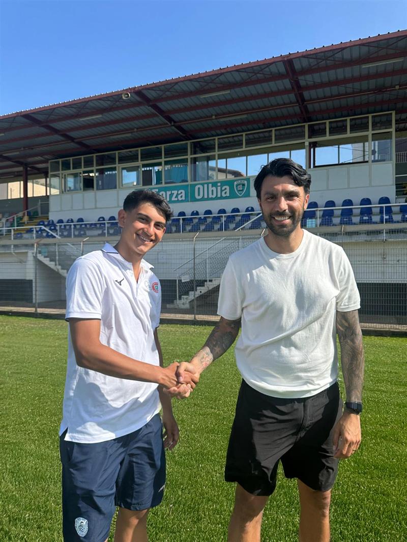 Sebastiano Lozano convocato al ritiro dell’Olbia: il talento dell’ASD Bruno Selleri bussa tra i grandi