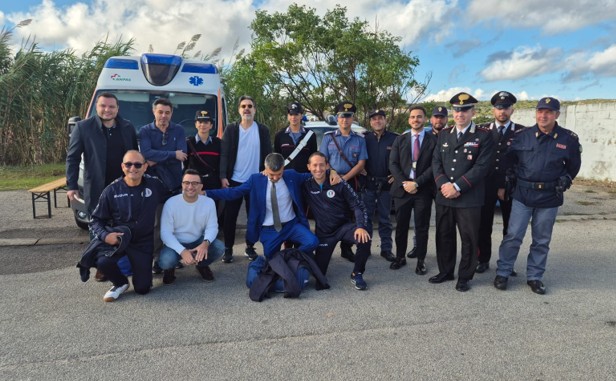 Santa Teresa Gallura, parlamentari e volontari in campo per solidarietà: la partita dei “piccoli passi”