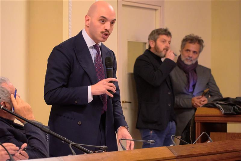 Treno a idrogeno, la sinistra deraglia. Cocco (FdI) ringrazia Piu: "Ha smentito il Pd e gli ambientalisti"