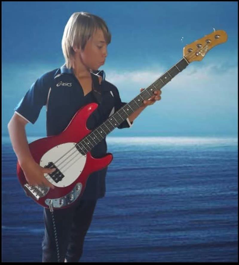 Il suicidio di Paolo e i quaderni dei brividi: «Quella scuola è una prigione»