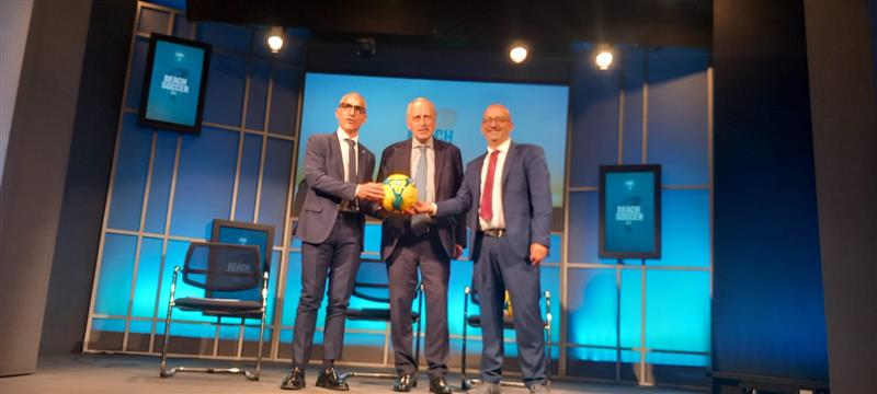 Alghero: sport internazionale in scena – beach soccer e triathlon mondiale pronti a invadere la riviera del corallo