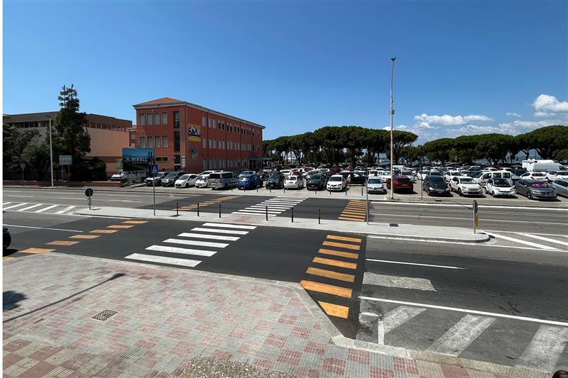 Cagliari potenzia la sicurezza stradale: nuovi attraversamenti pedonali rialzati nelle zone scolastiche e ad alto rischio