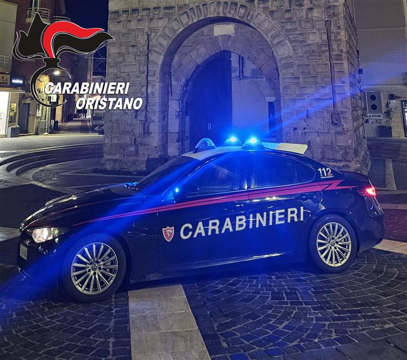 Oristano, ruba un orologio in gioielleria: era ai domiciliari