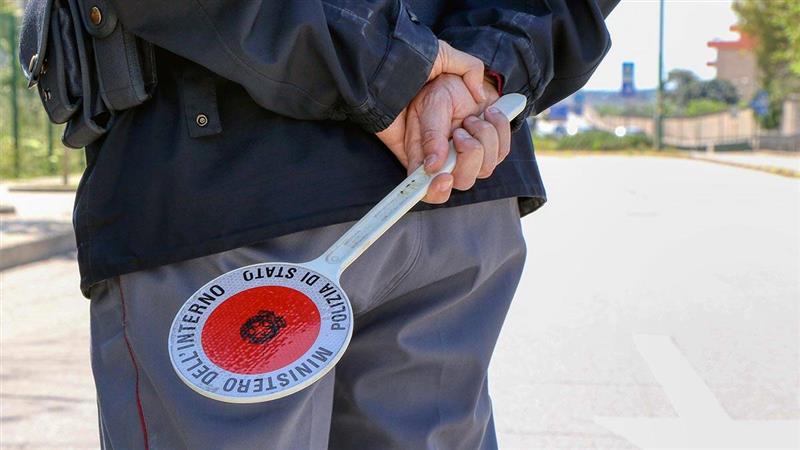 Per una turista lombarda la vacanza in Sardegna è diventata un reality show da poliziesco