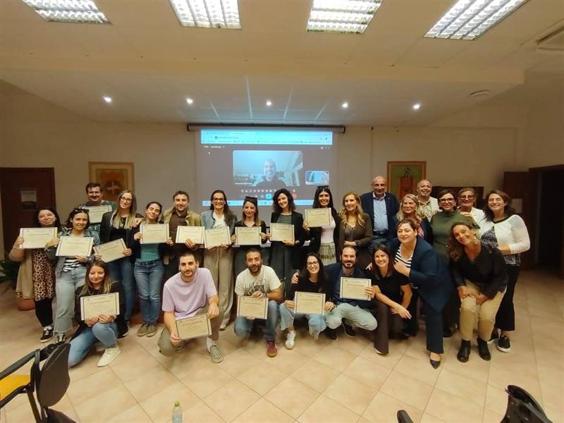 Alghero forma 22 educatori di strada per stare accanto agli adolescenti
