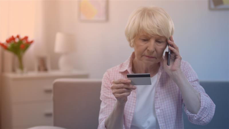 Alghero, boom di truffe telematiche: il Commissariato denuncia oltre 100mila euro di raggiri. La Polizia di Stato intensifica i controlli