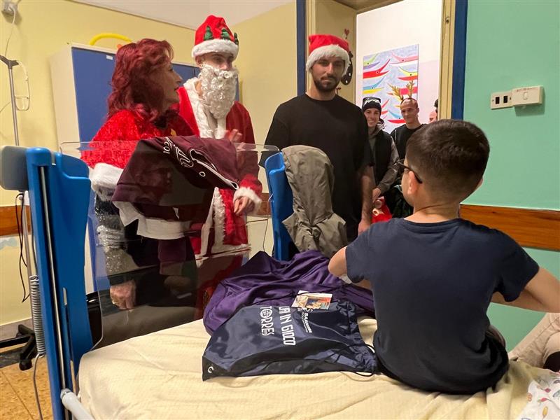 La Torres Calcio in Pediatria all’Aou di Sassari