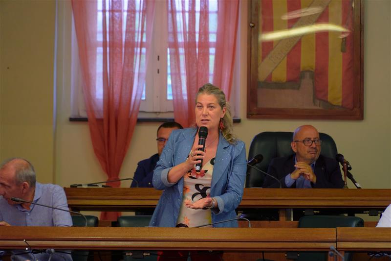 Affitti, ad Alghero pioggia di milioni. Salaris zittisce l