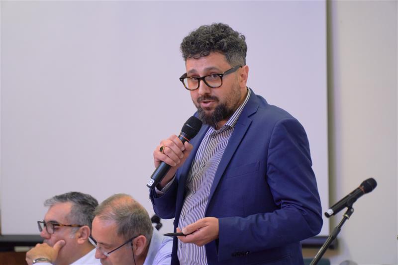 Alghero: Colledanchise unisce, scuotendolo, il Consiglio con un posto vuoto contro la violenza sulle donne