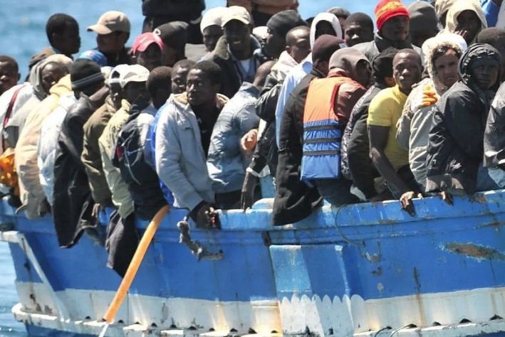 Sant’Antioco, nuovo sbarco di migranti: dodici soccorsi da nave Frontex