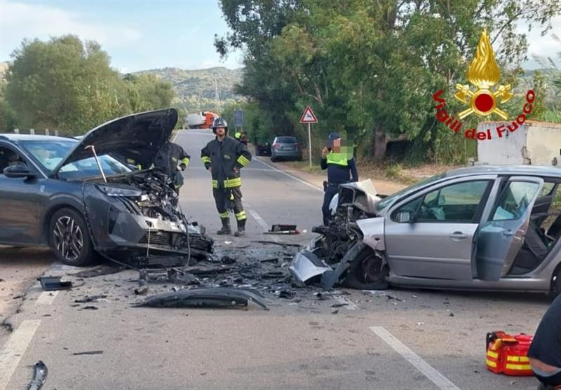 Scontro frontale sulla provinciale 59: tre persone ferite