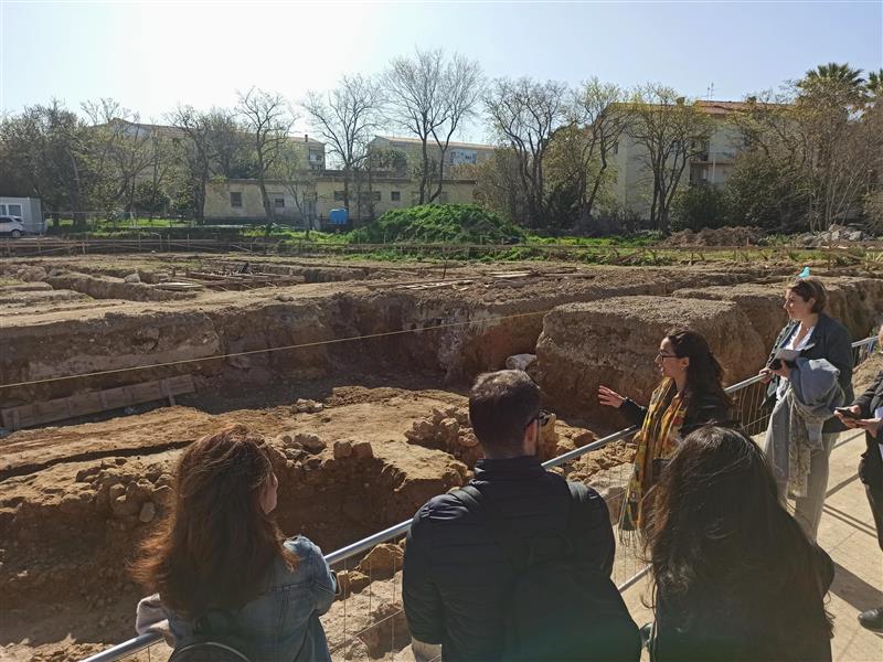 Comune e Soprintendenza: «In via Artiglieria novità di grande valore archeologico» Annunciati oggi gli esiti degli scavi. Lunedì e martedì il sito sarà aperto al pubblico