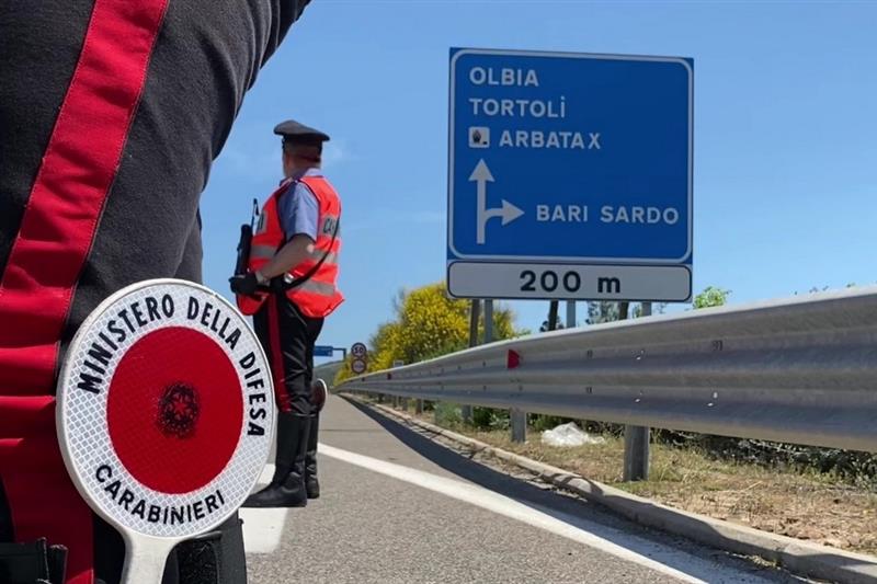 Bari Sardo, minaccia la nonna e tenta di darle fuoco: arrestato nipote 26enne