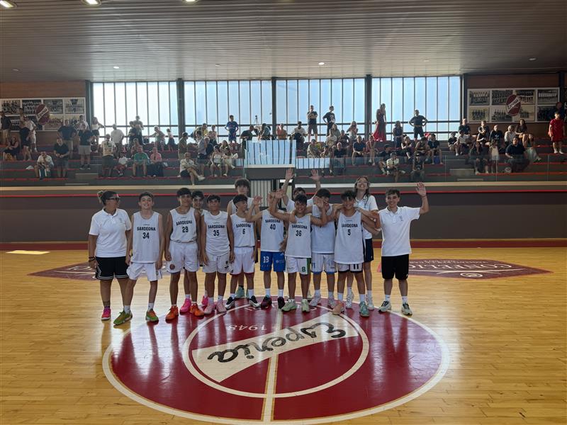 Il futuro del basket sardo brilla a Cagliari: la selezione Sassari/Nuoro conquista il Trofeo delle Province 2026. Il Presidente FIP Tore Serra: “Nel giro di qualche anno avremo soddisfazioni”.