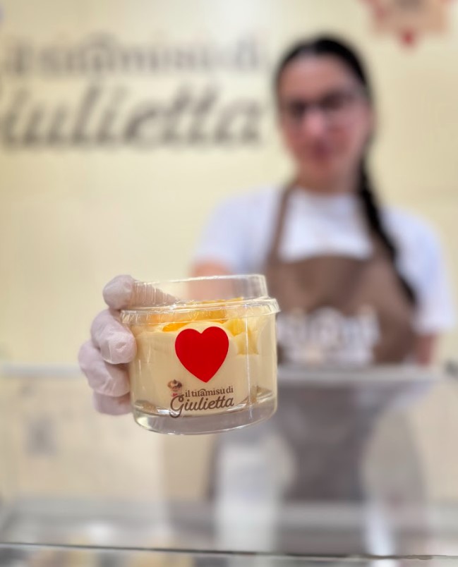 Alghero, arriva “Il Tiramisù di Giulietta”: inaugurazione il 1° giugno nel centro storico