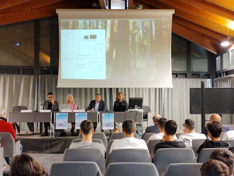 Successo ad Alghero per la Giornata Europea dei Mari: Lega Navale, Università, Comune e cittadini uniti per il futuro del mare
