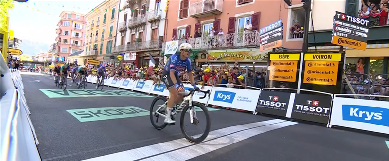 17ª Tappa Tour 2026 – Philipsen vince a Voiron, Van der Poel ultimo uomo di lusso