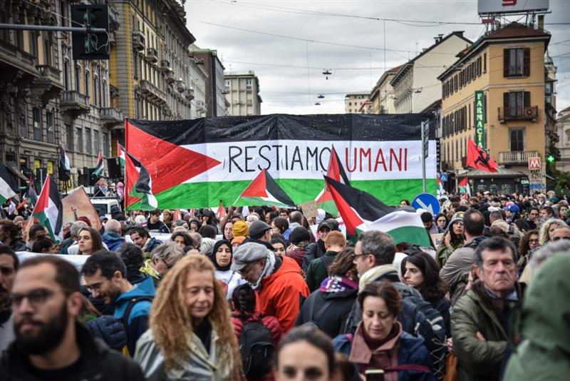 Gaza e l’aperitivo delle piazze: la politica italiana tra slogan e shitstorm