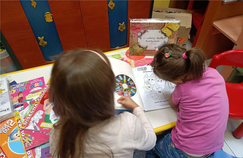 Lanusei, un dono che fa bene al cuore: oltre 500 libri per i piccoli pazienti della Pediatria
