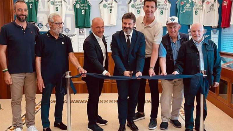 Sassari: inaugurata la mostra "Dae su 1960", omaggio ai 65 anni della Dinamo