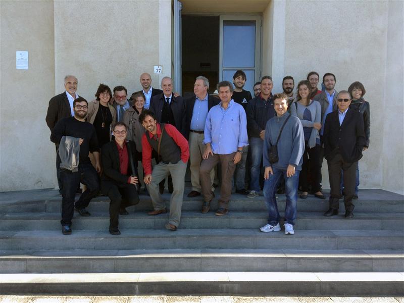 Staff del DADU davanti al Santa Chiara, Alghero, Sardegna