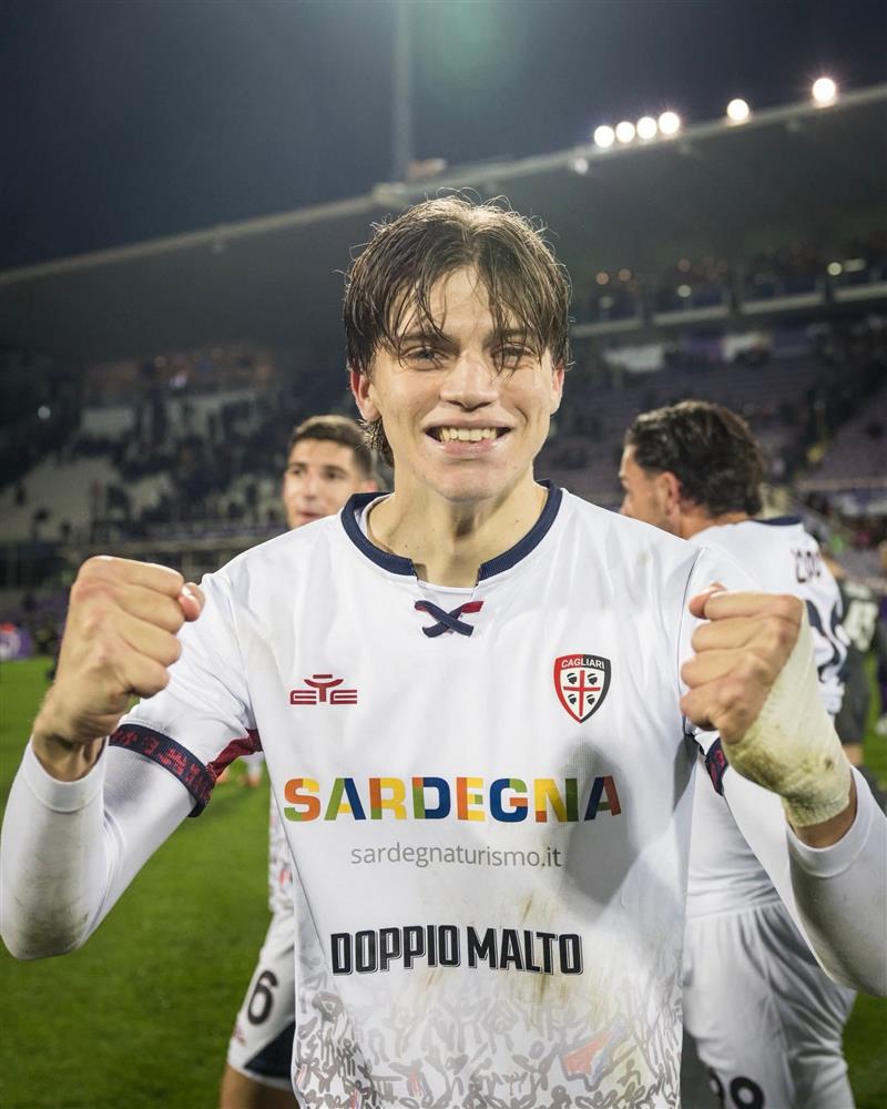 Il Cagliari sbanca Firenze con una grande prova di carattere