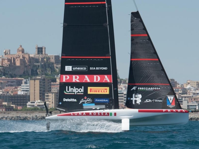 Luna Rossa trionfa nel Golfo degli Angeli e sigilla le regate preliminari di Coppa America davanti al pubblico cagliaritano