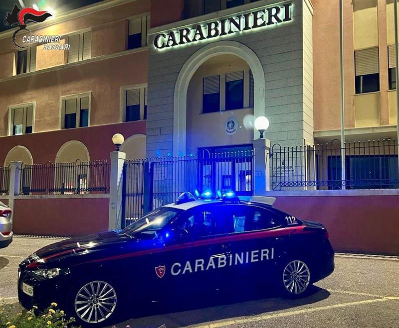 Furia domestica a Olbia: trentenne devasta casa e prende a uova il padre sotto gli occhi dei Carabinieri