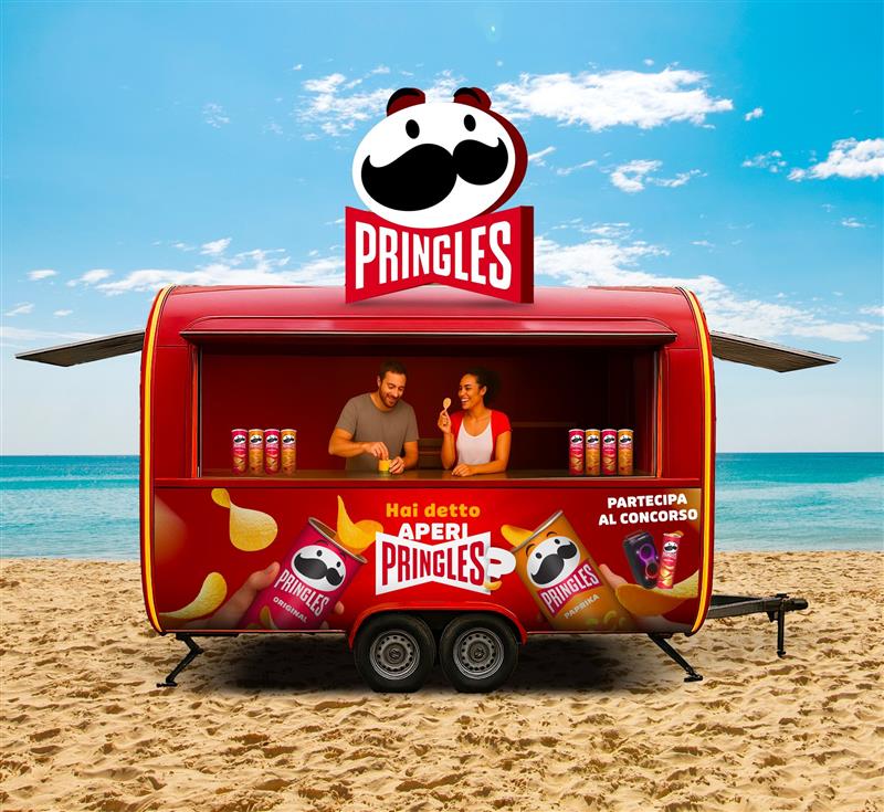 Spiaggia Bianca si accende con l’Aperi Pringles Summer Tour