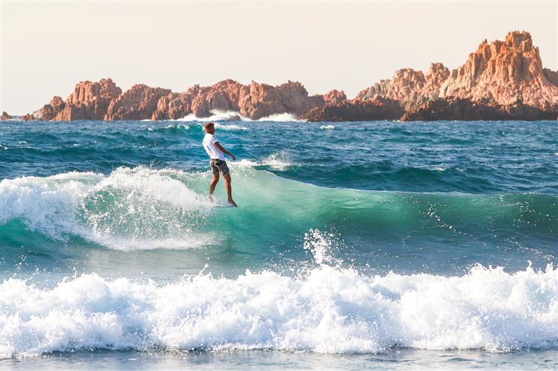 Spettacolo sul surf al Local Long Contest
