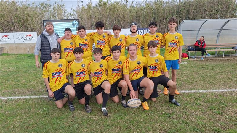 Under 16, l'onore nel fango. Alghero sogna per un tempo, poi la "benzina" finisce: Sinnai passa 26-45