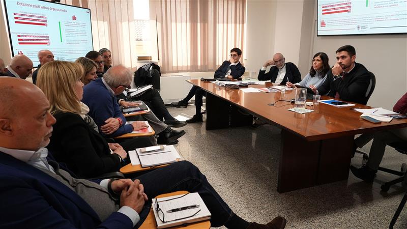 I numeri della sanità sarda al tavolo con i sindacati. Todde: "Criticità evidenti, ma invertita la rotta su assunzioni e cantieri"