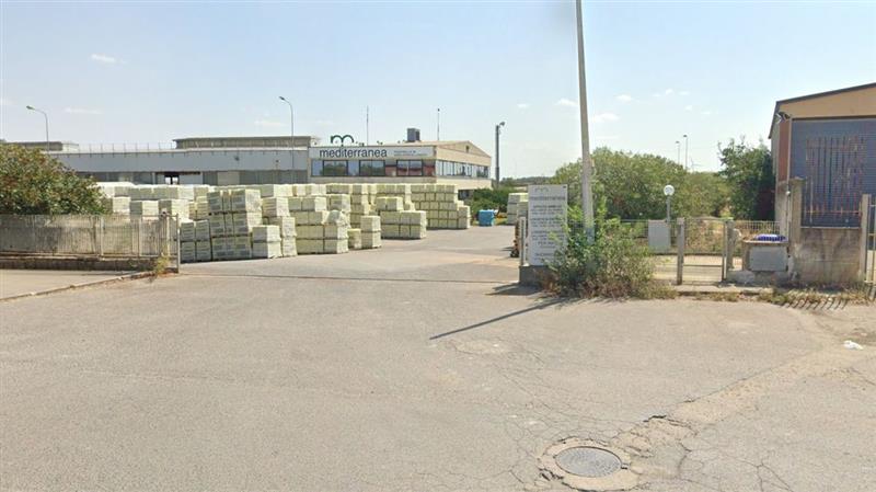 Le tariffe energetiche schiacciano la Ceramica Mediterranea: la giunta sarda bussa a Roma per salvare centoventi posti di lavoro