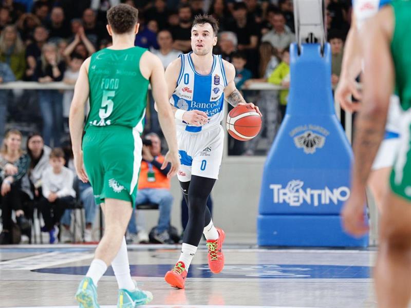 Dinamo Sassari, seconda sconfitta consecutiva: a Trento finisce 95-77