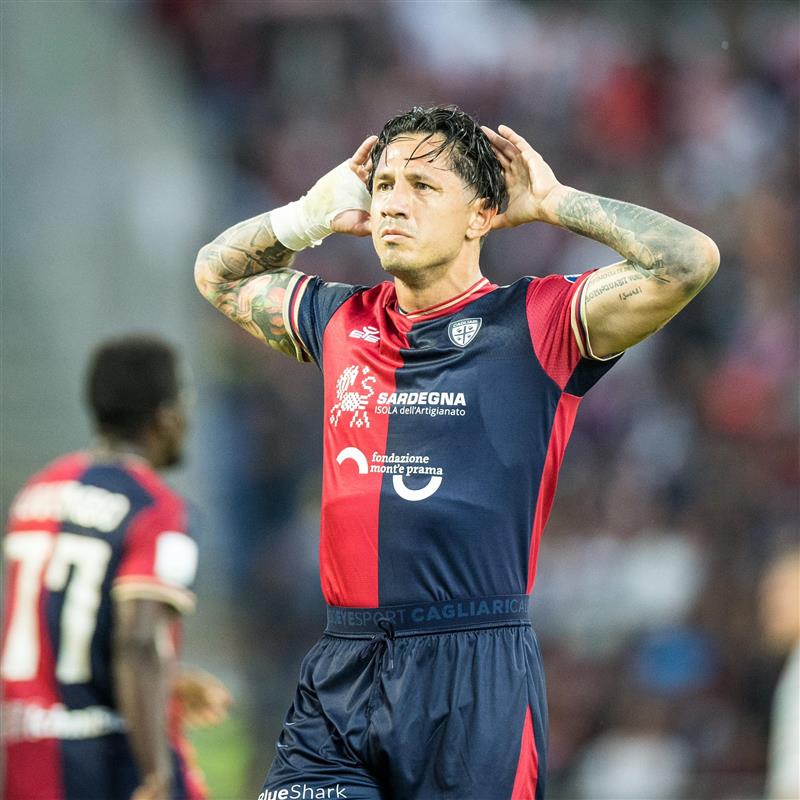 Cagliari continua il cammino verso la serie A - Una doppietta di Lapadula piega il Venezia e porta i rossoblu alle semifinali dei playoff