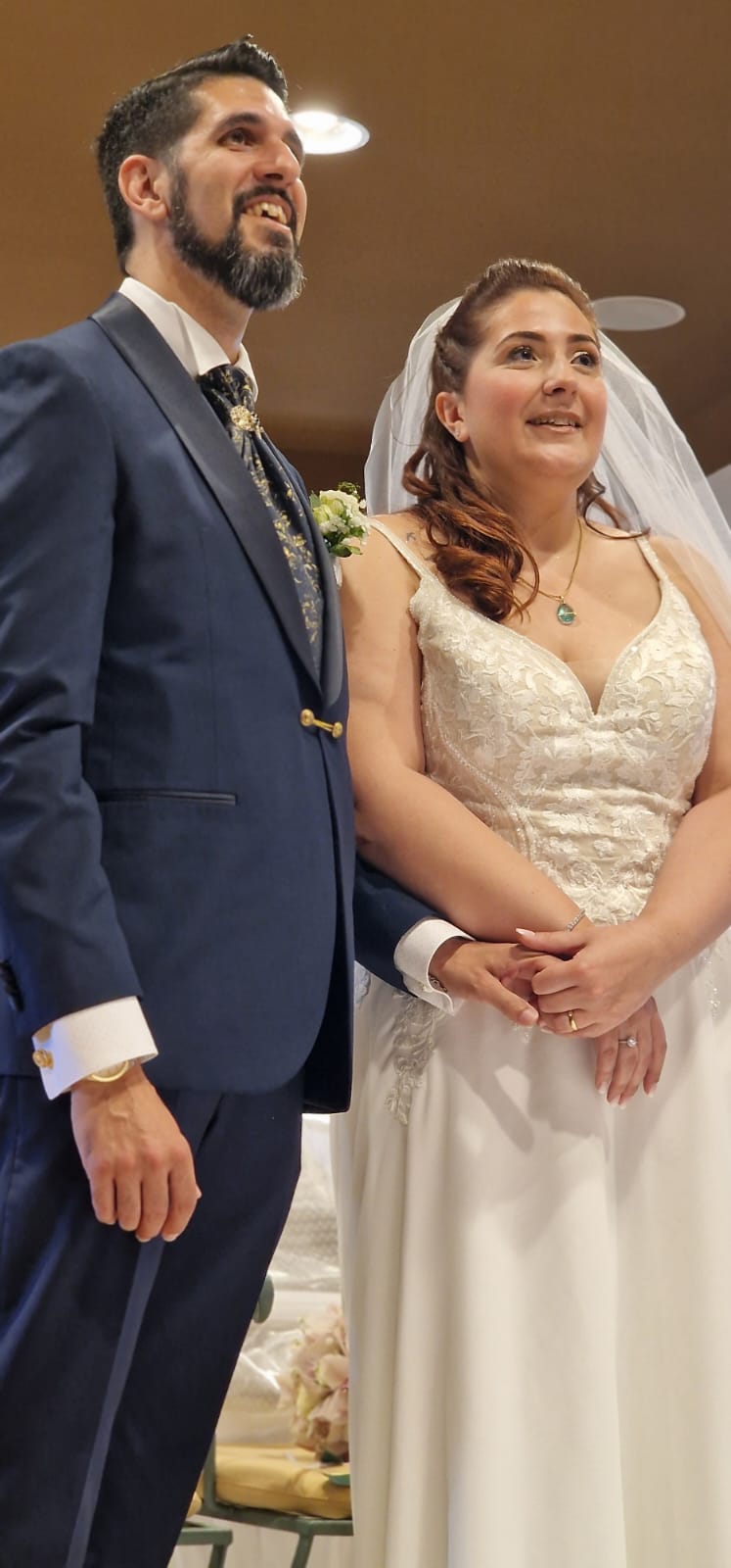 Nicola Oi ed Elisabetta Concu si sono sposati: cerimonia Scientology a Cagliari