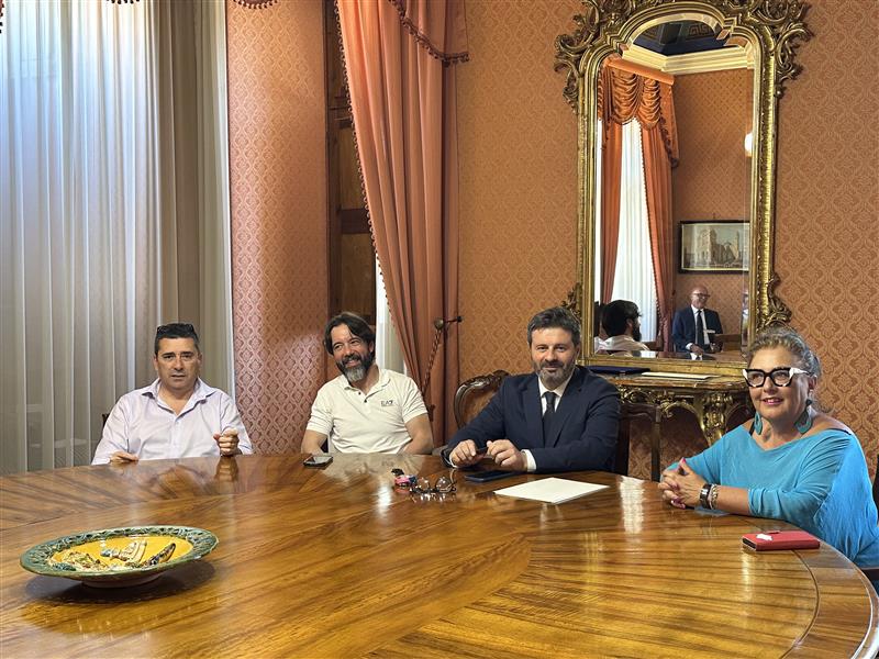 Sviluppo costiero, la sfida dei sindaci: «Serve una visione d’insieme per rilanciare il Nord Ovest Sardegna»